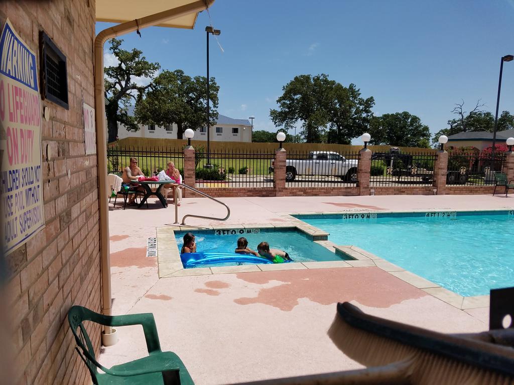 Quality One Motel Weatherford Luaran gambar